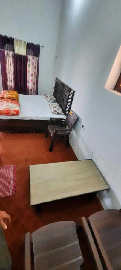 Hotel O Brave Knight Meerut Buitenkant foto